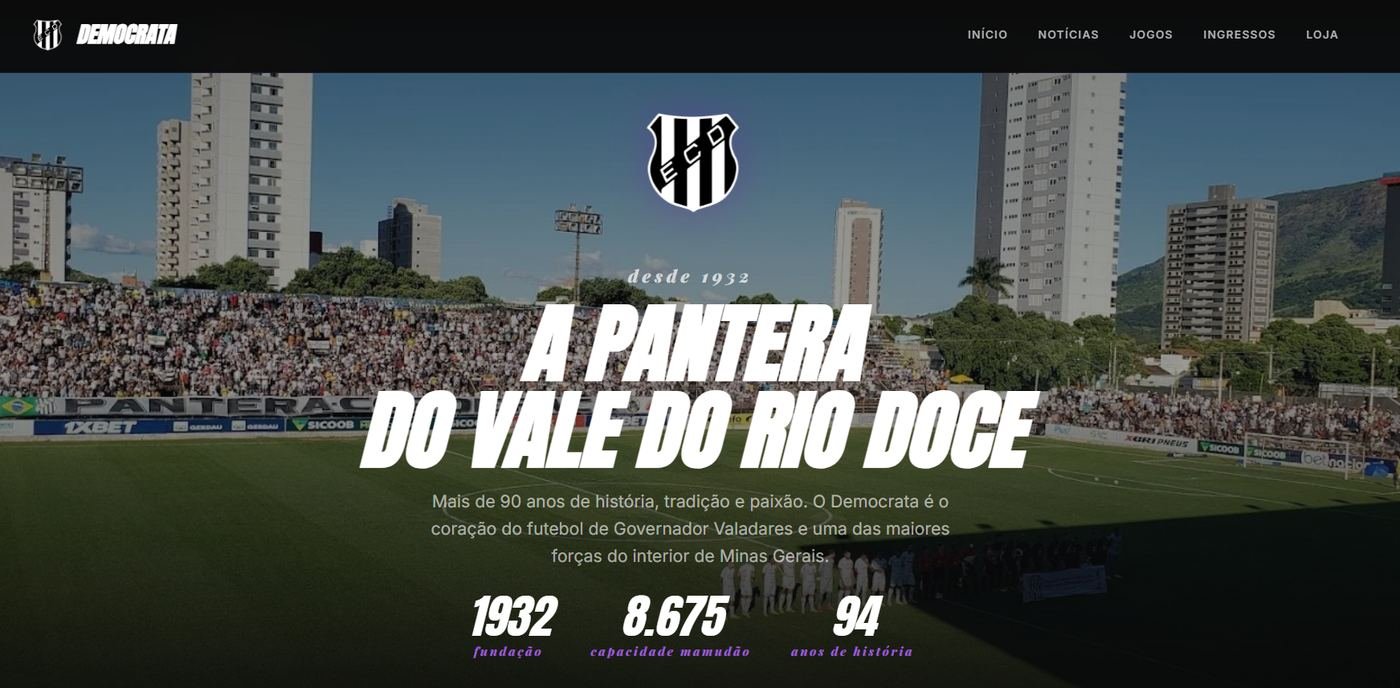 Página inicial do site do EC Democrata com o Mamudão lotado ao fundo